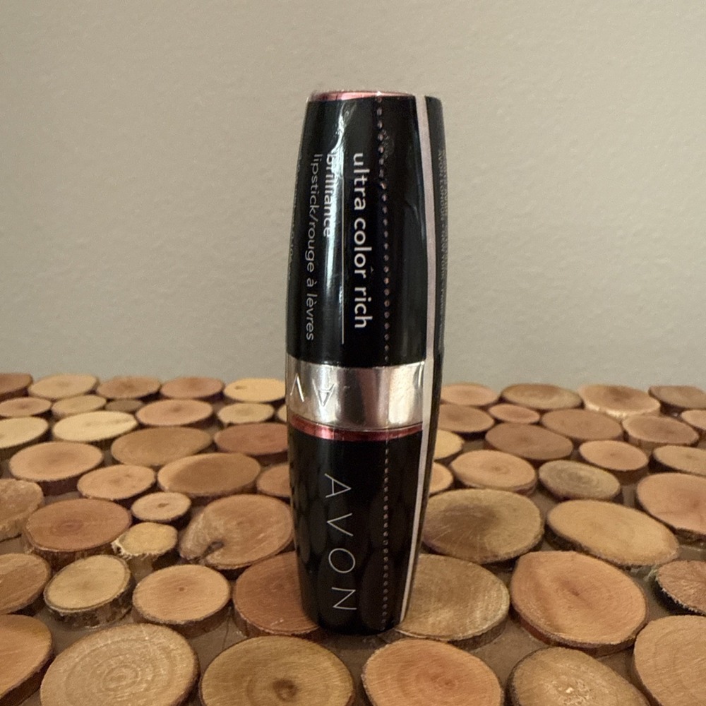 AVON Ultra color Rich BRILLIANCE Lipstick lip‎ color Frost Berry F103 SEALED